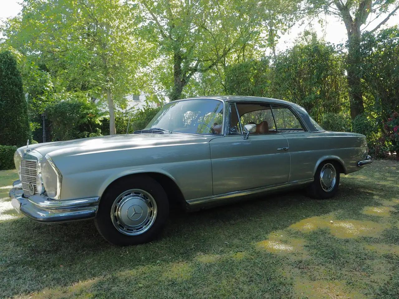Mercedes-Benz 280 Flachkühler, foto 1