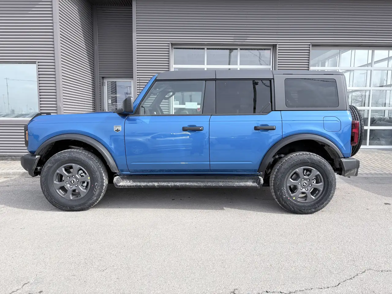 Ford Bronco снимка Ford Bronco