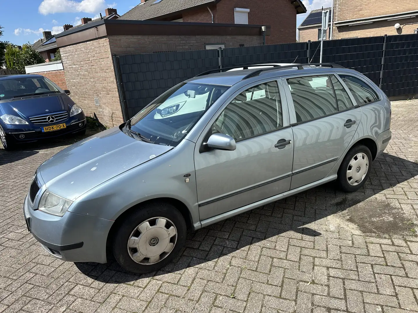 Skoda Fabia 1.4 Comfort Grijs - 2