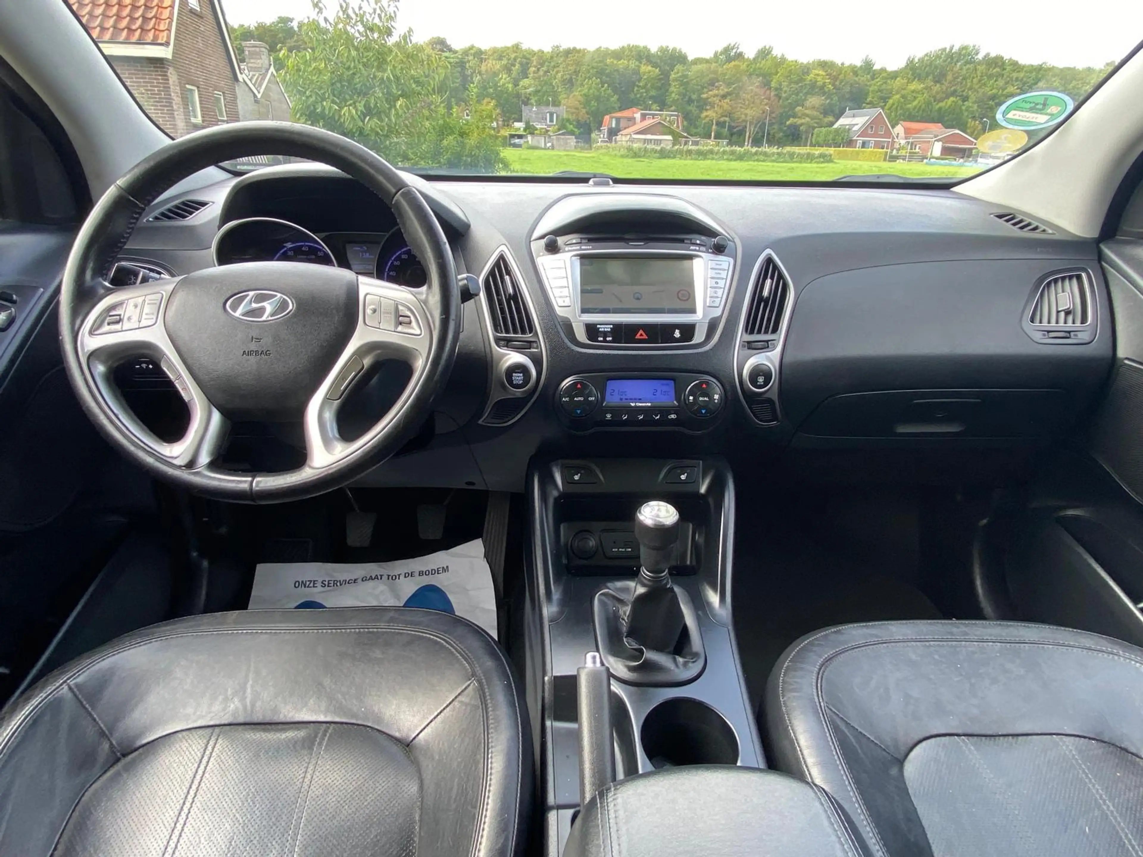Hyundai iX35 2.0i i-Catcher 5DRS NAVI PANORAMADAK CAMERA Leder_ — photo 2