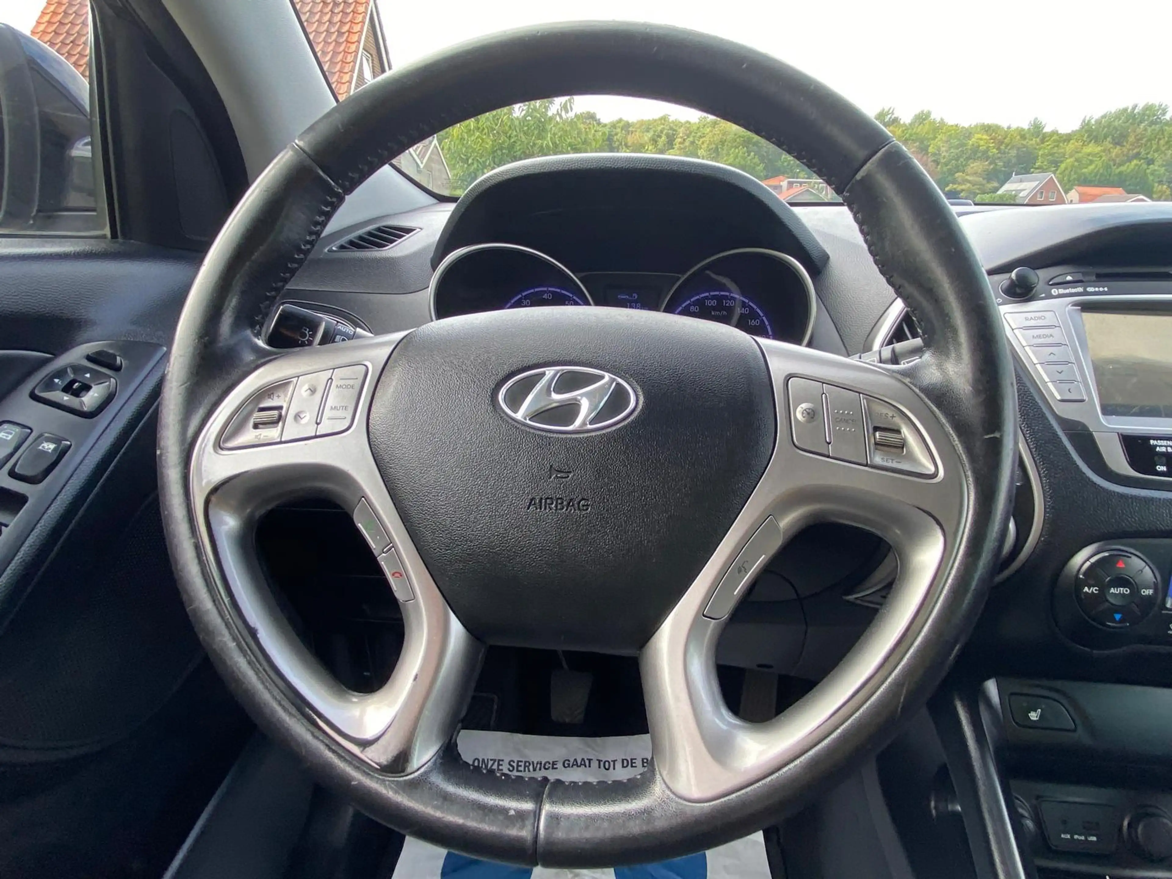 Hyundai iX35 2.0i i-Catcher 5DRS NAVI PANORAMADAK CAMERA Leder_ — photo 10