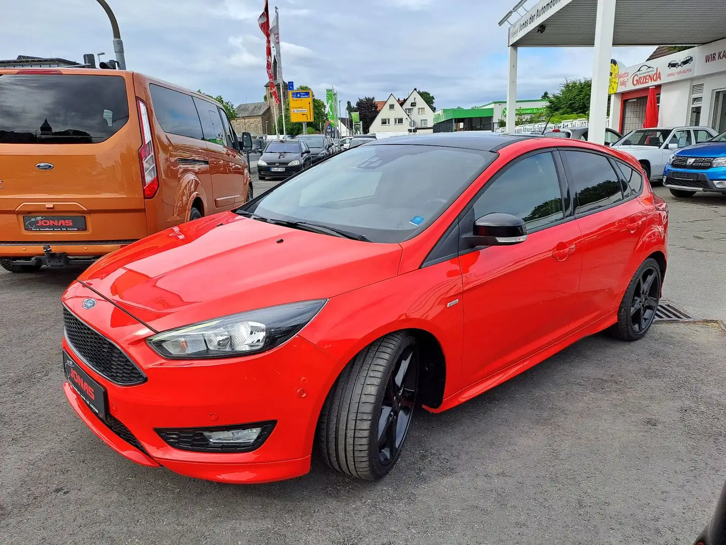 Ford Focus Lim. Sport *Parkass.*Navi*Tempo*div. Ass.* Rouge - 1