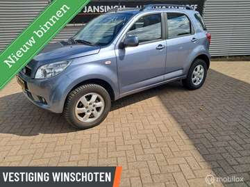 met slechts 77.898 km!!! 1.5-16v Expedition 2WD