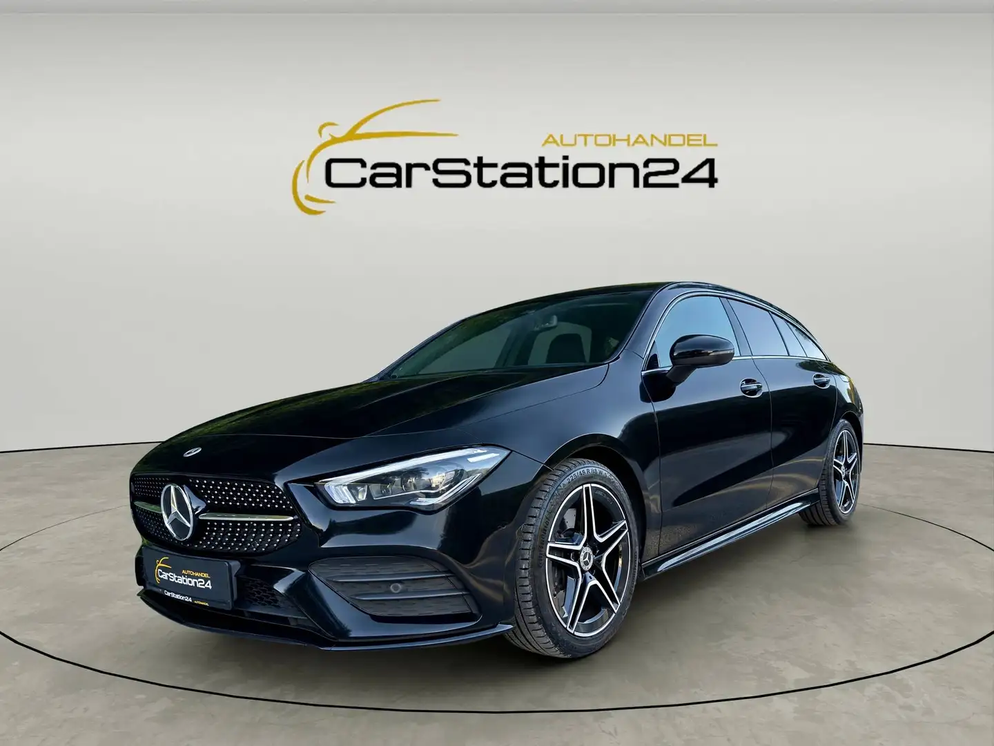 Mercedes-Benz CLA 200 CLA 200d AMG LINE*1BESITZ*ALCANTARA*SPORTSITZE*AMBIENTE*HECKCAM*ANHÄNGERK*ABSTANDSTEMP*KESSY*MULTIBLED*NIGHTPAKET*KESSY Schwarz - 1