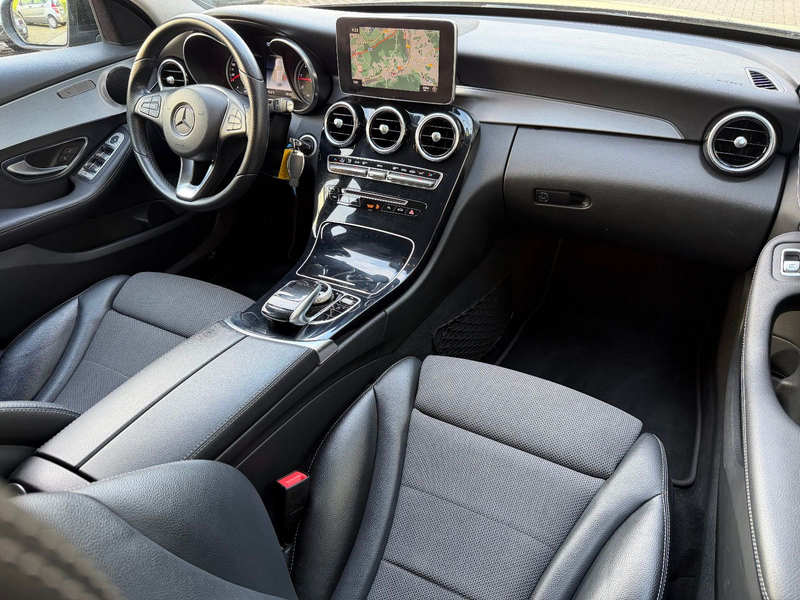Mercedes-Benz C 250 d T-Modell Avantgarde ACC/AHK/NIGHT/LED/TW — photo 24