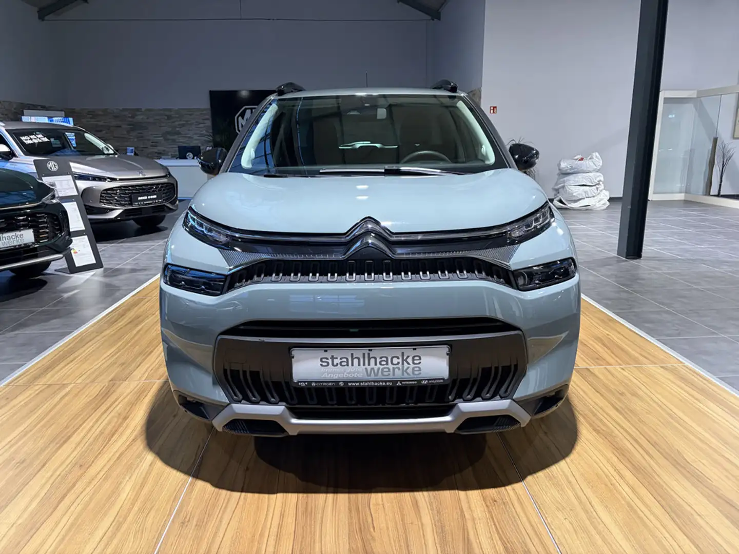 Citroen C3 Aircross 1.2 Feel Pack Grün - 2