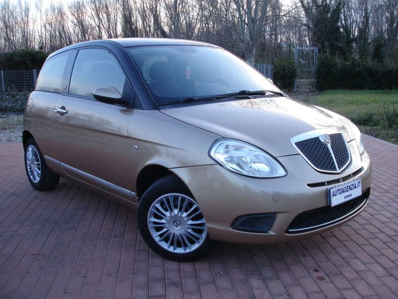 Lancia Ypsilon 1.2 RESTYLING BICOLORE
