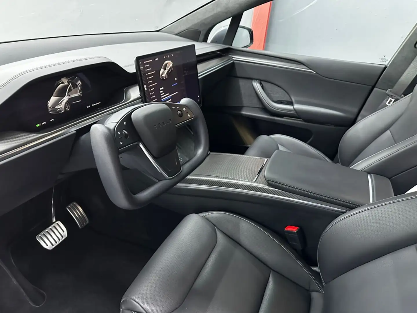 Tesla Model X PLAID AWD Plateado - 2