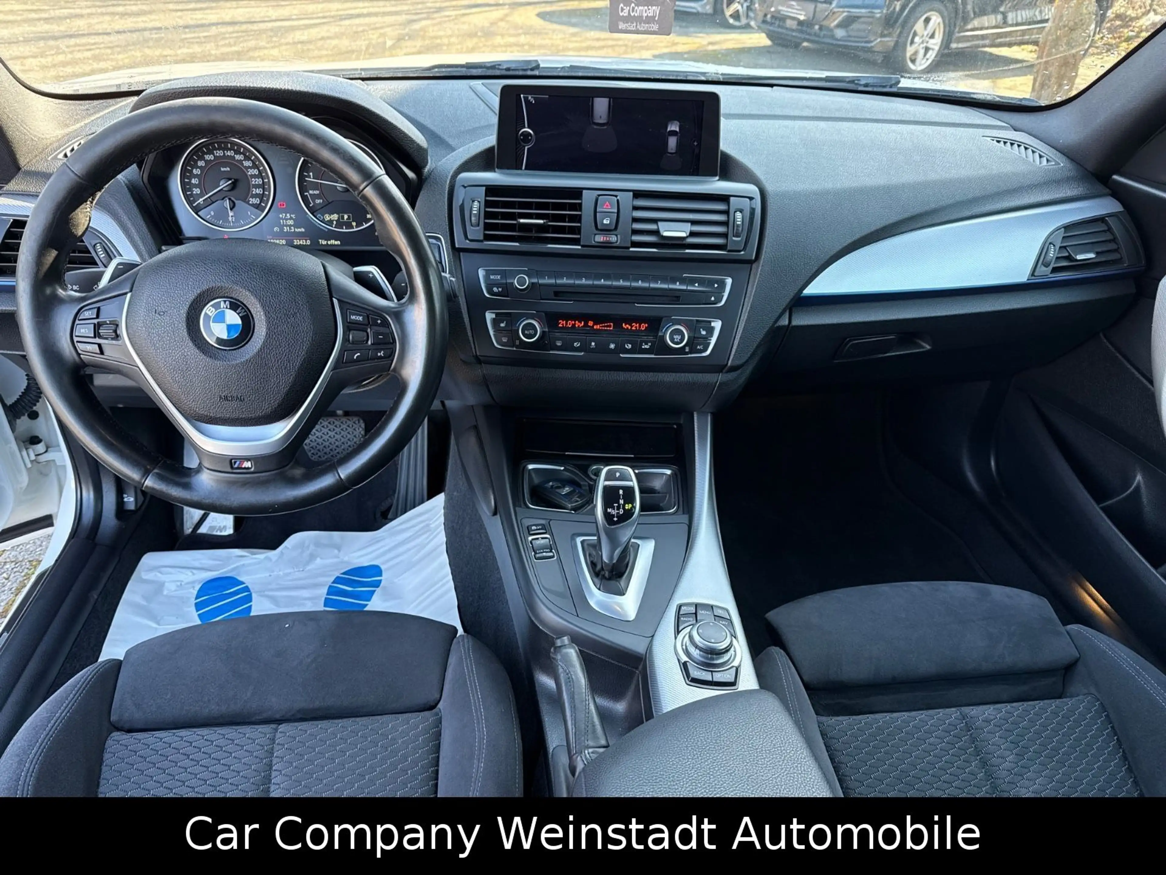 BMW 135 1 Limousine 3-trg. M135 i xDrive — photo 11