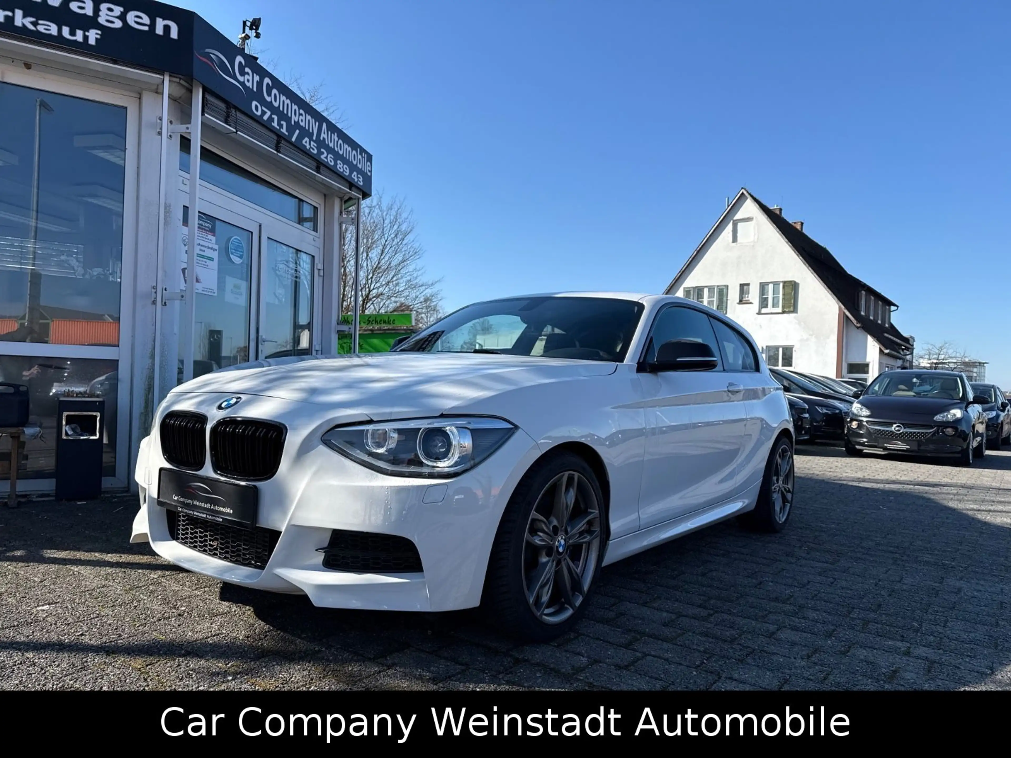 BMW 135 1 Limousine 3-trg. M135 i xDrive — photo 3