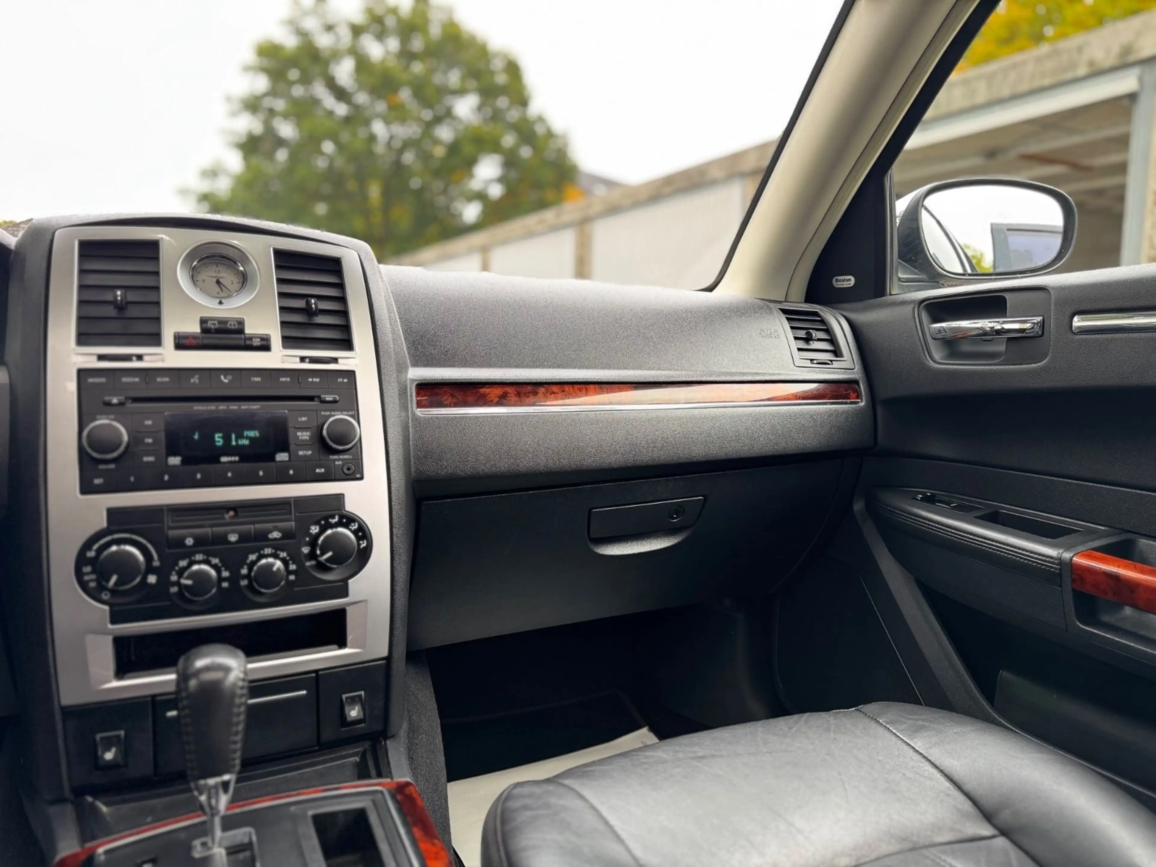Chrysler 300C Touring 3.0 CRD — photo 15