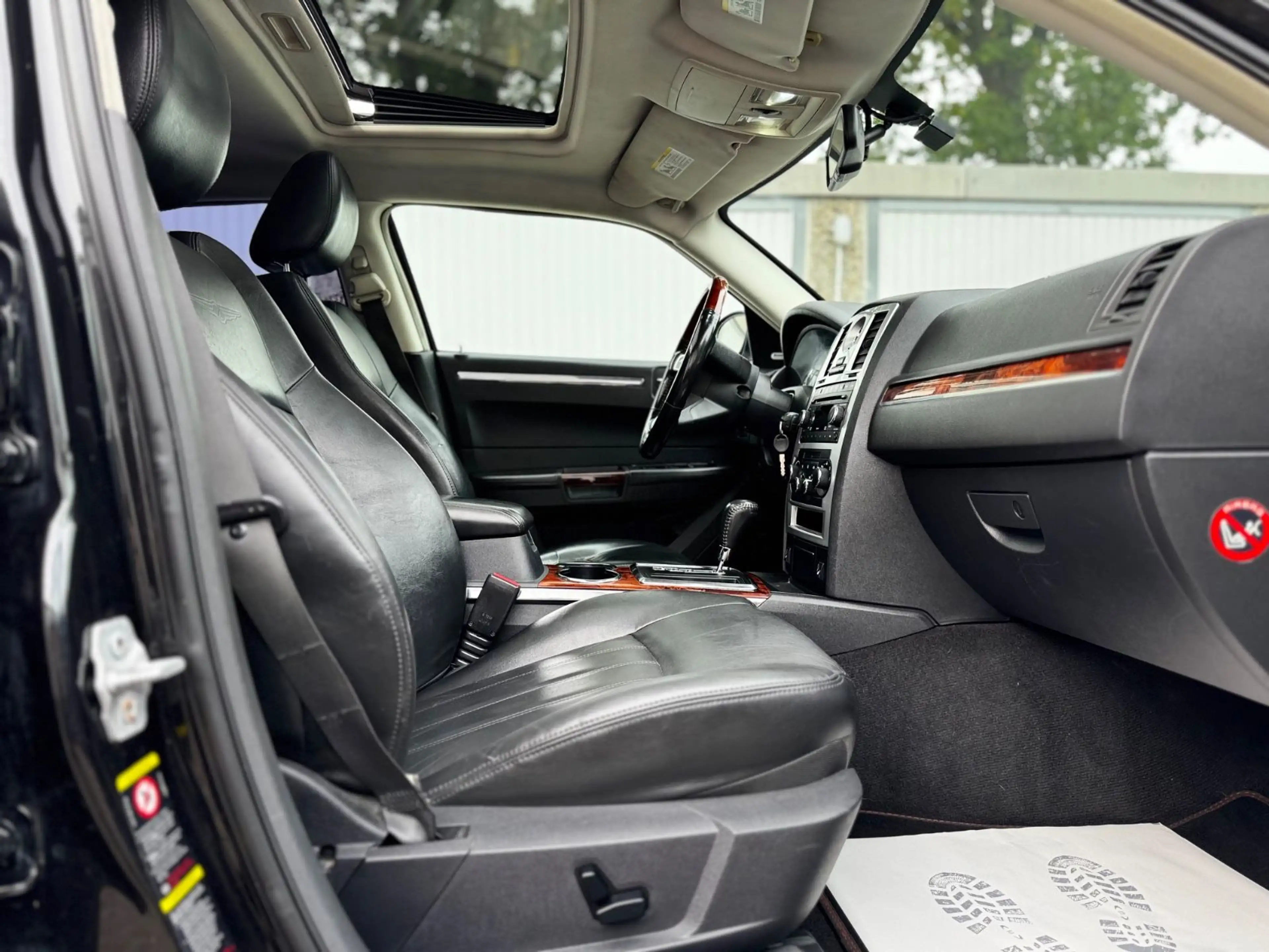 Chrysler 300C Touring 3.0 CRD — photo 13