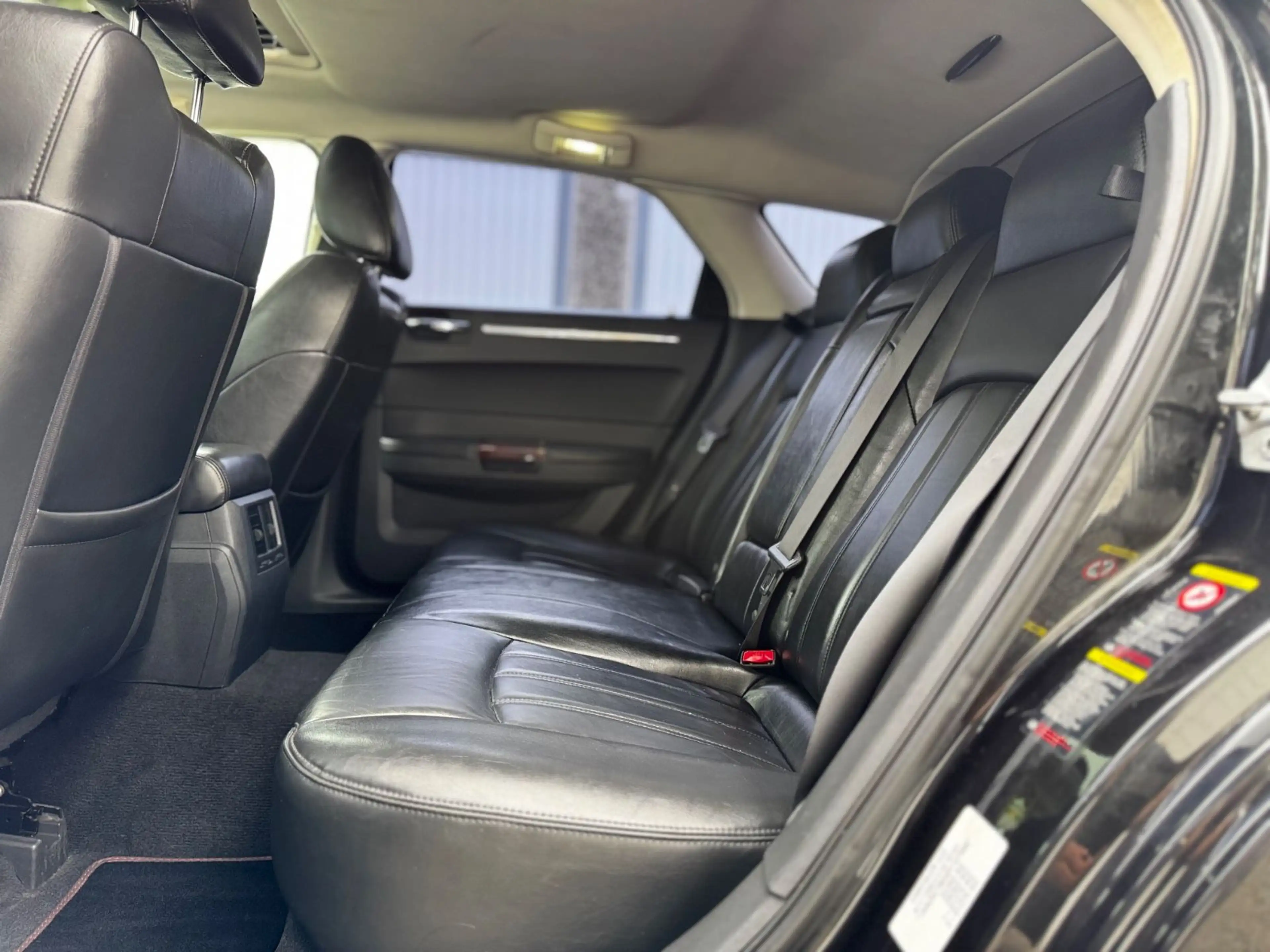 Chrysler 300C Touring 3.0 CRD — photo 11