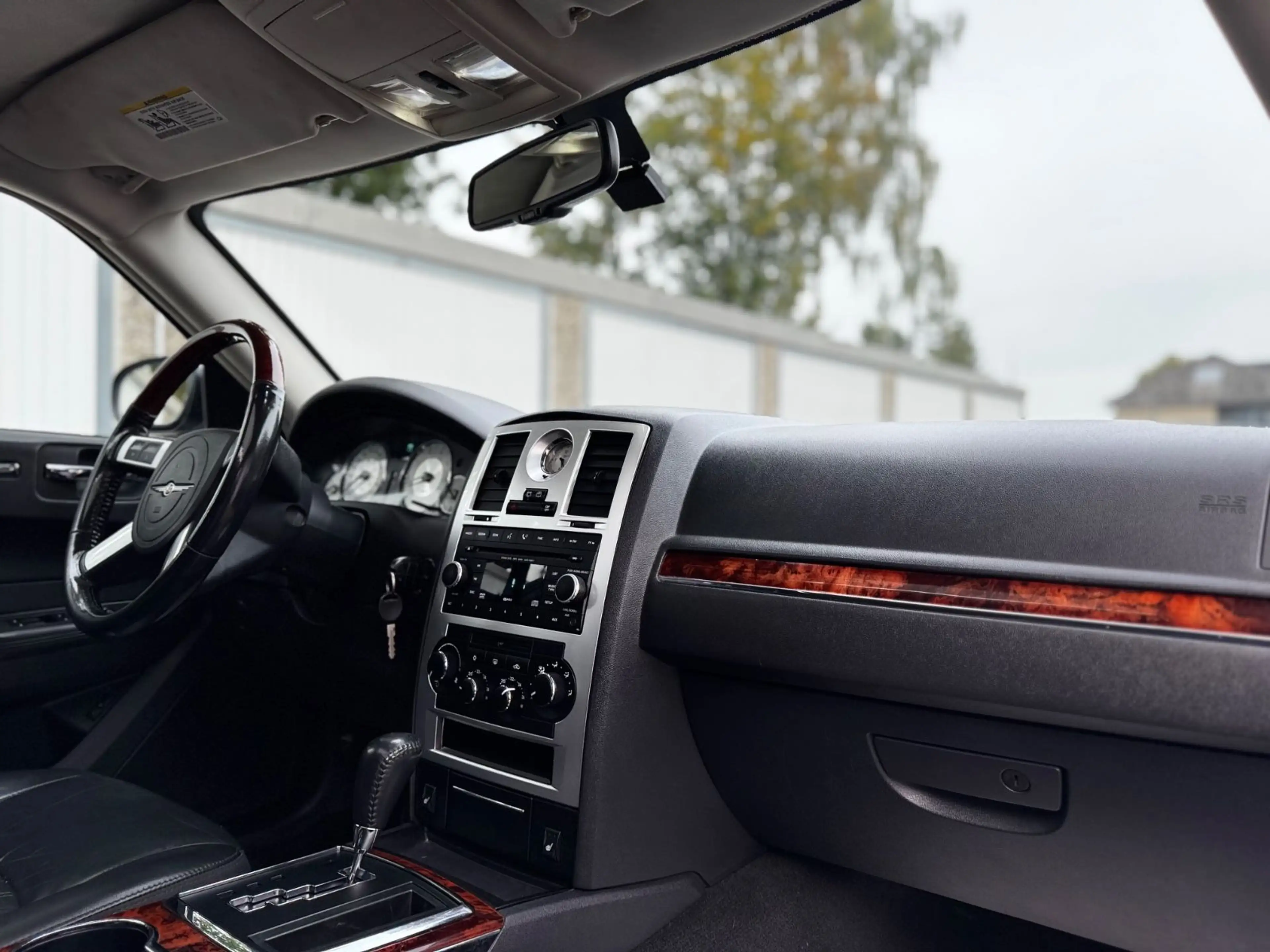 Chrysler 300C Touring 3.0 CRD — photo 14