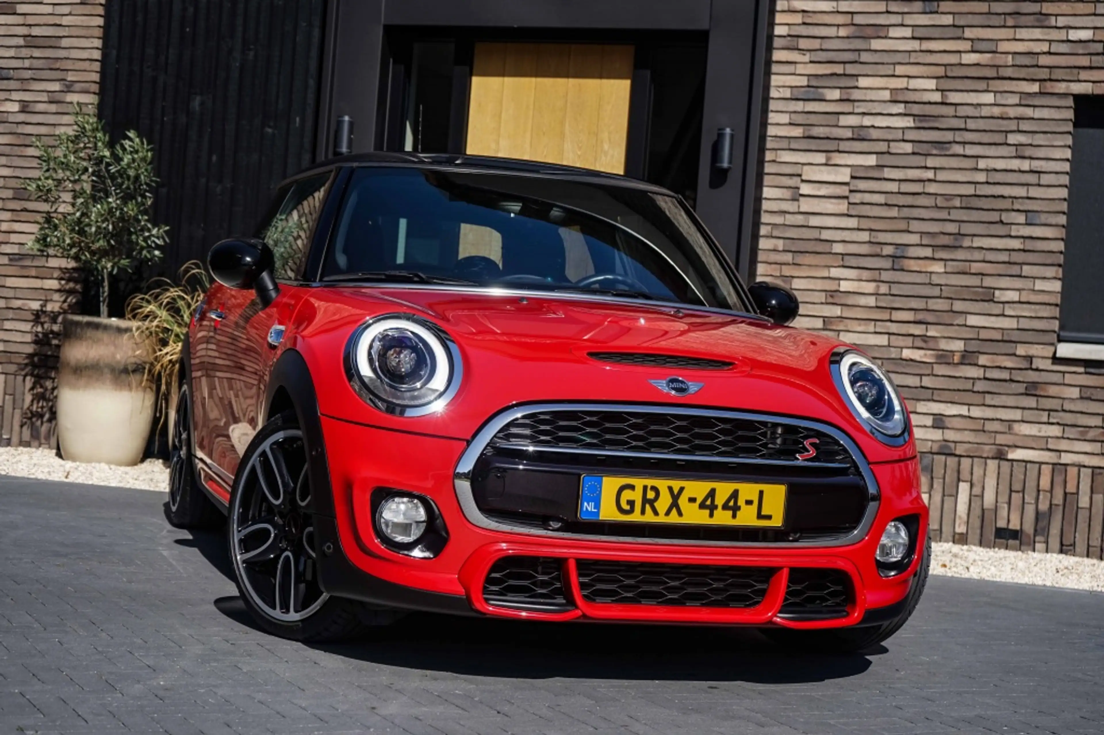 MINI John Cooper Works S JCW Cooper 192PK DCT-Automaat 37DKM Schaalstoel — photo 16