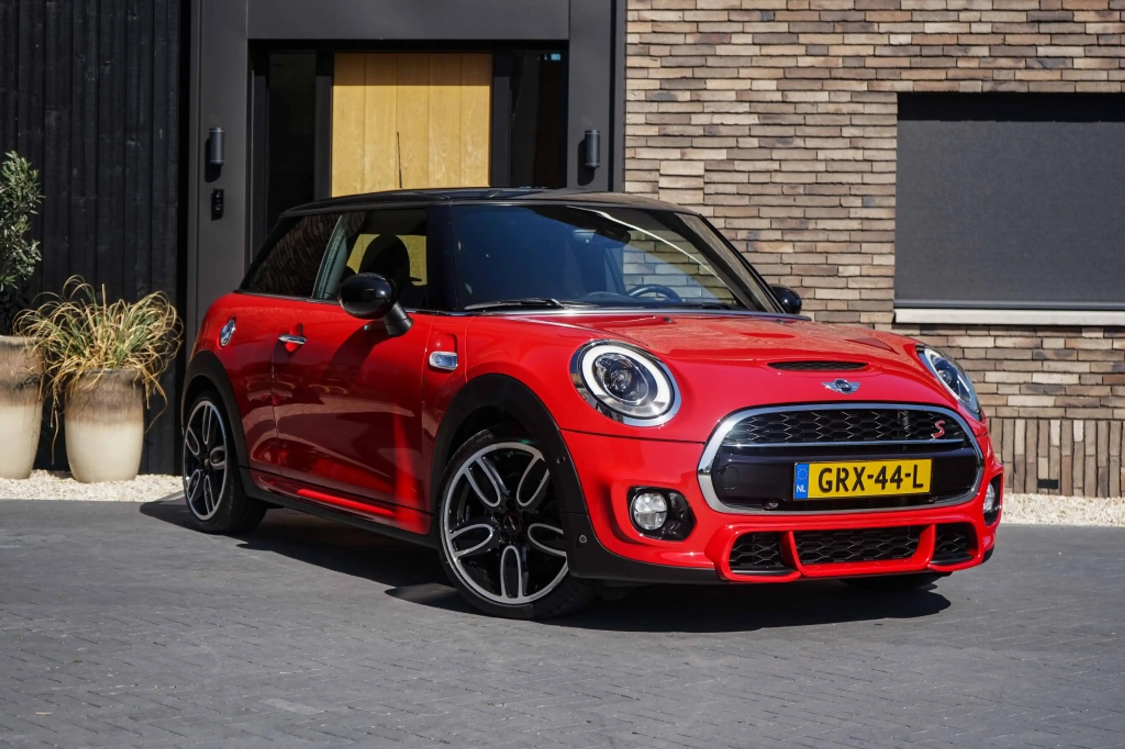 MINI John Cooper Works S JCW Cooper 192PK DCT-Automaat 37DKM Schaalstoel — photo 2