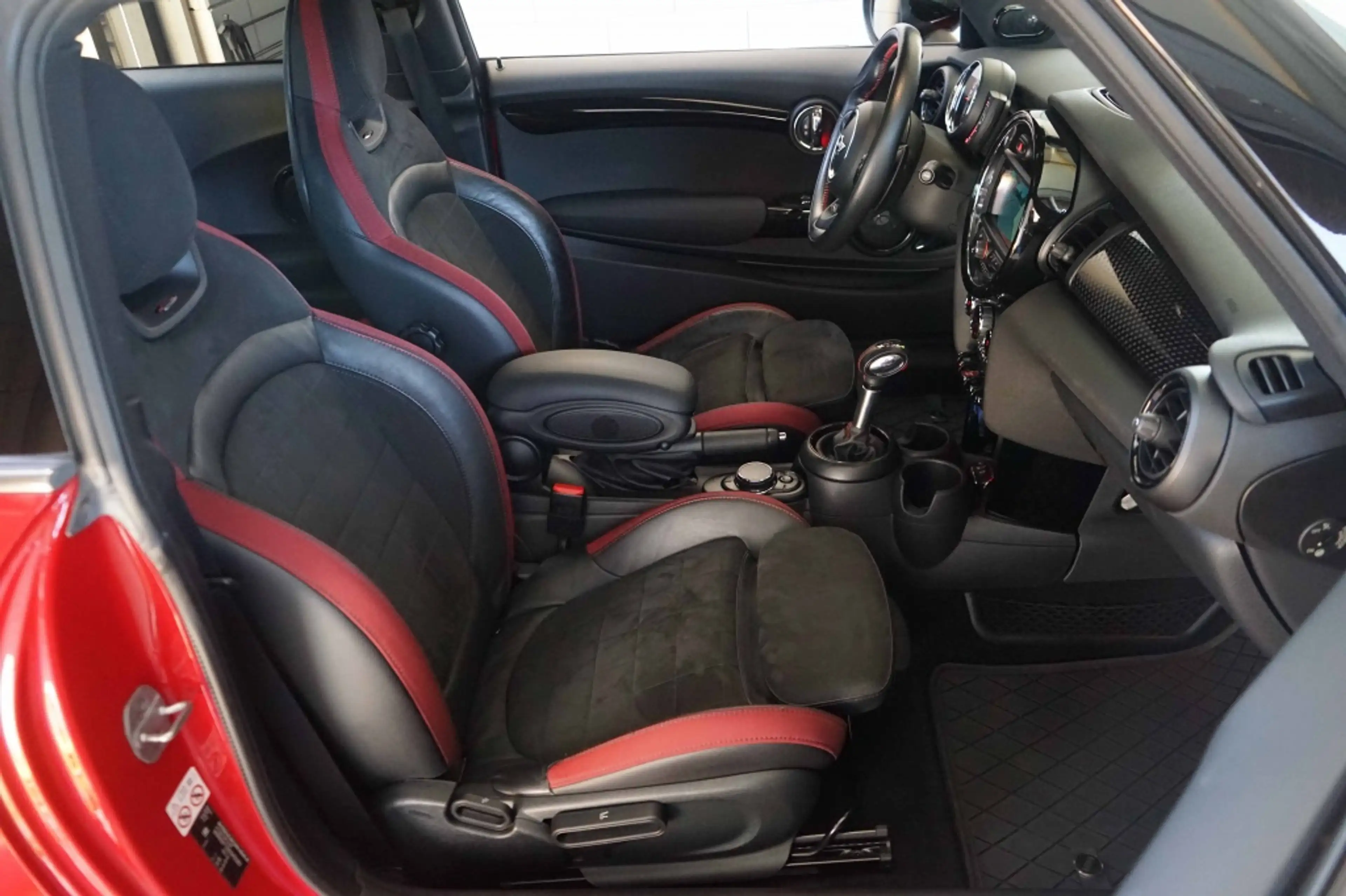 MINI John Cooper Works S JCW Cooper 192PK DCT-Automaat 37DKM Schaalstoel — photo 13