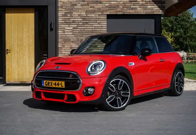 MINI John Cooper Works S JCW Cooper 192PK DCT-Automaat 37DKM Schaalstoel