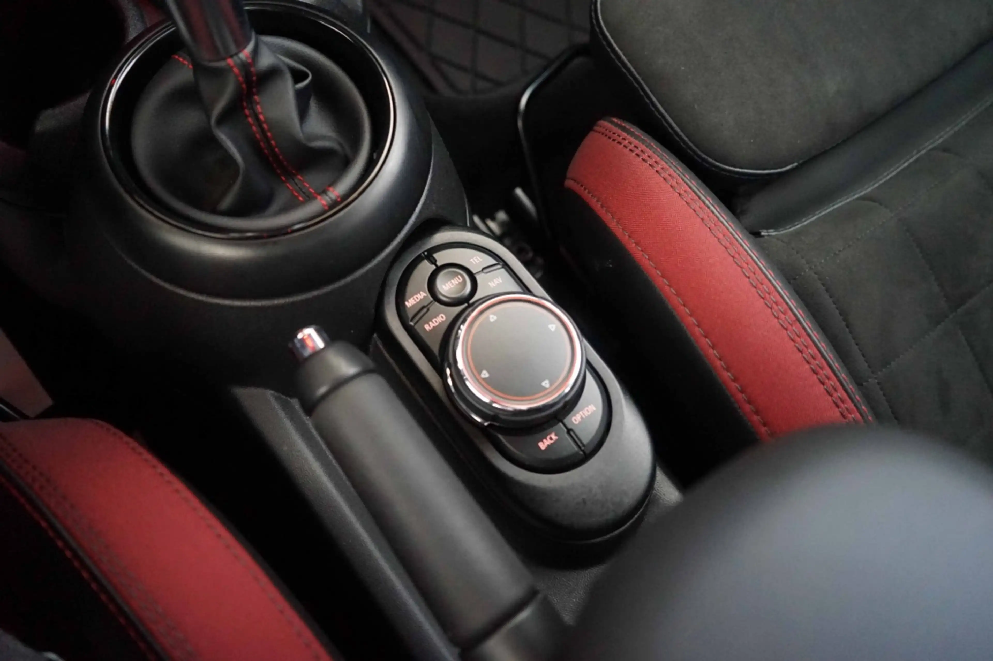 MINI John Cooper Works S JCW Cooper 192PK DCT-Automaat 37DKM Schaalstoel — photo 45