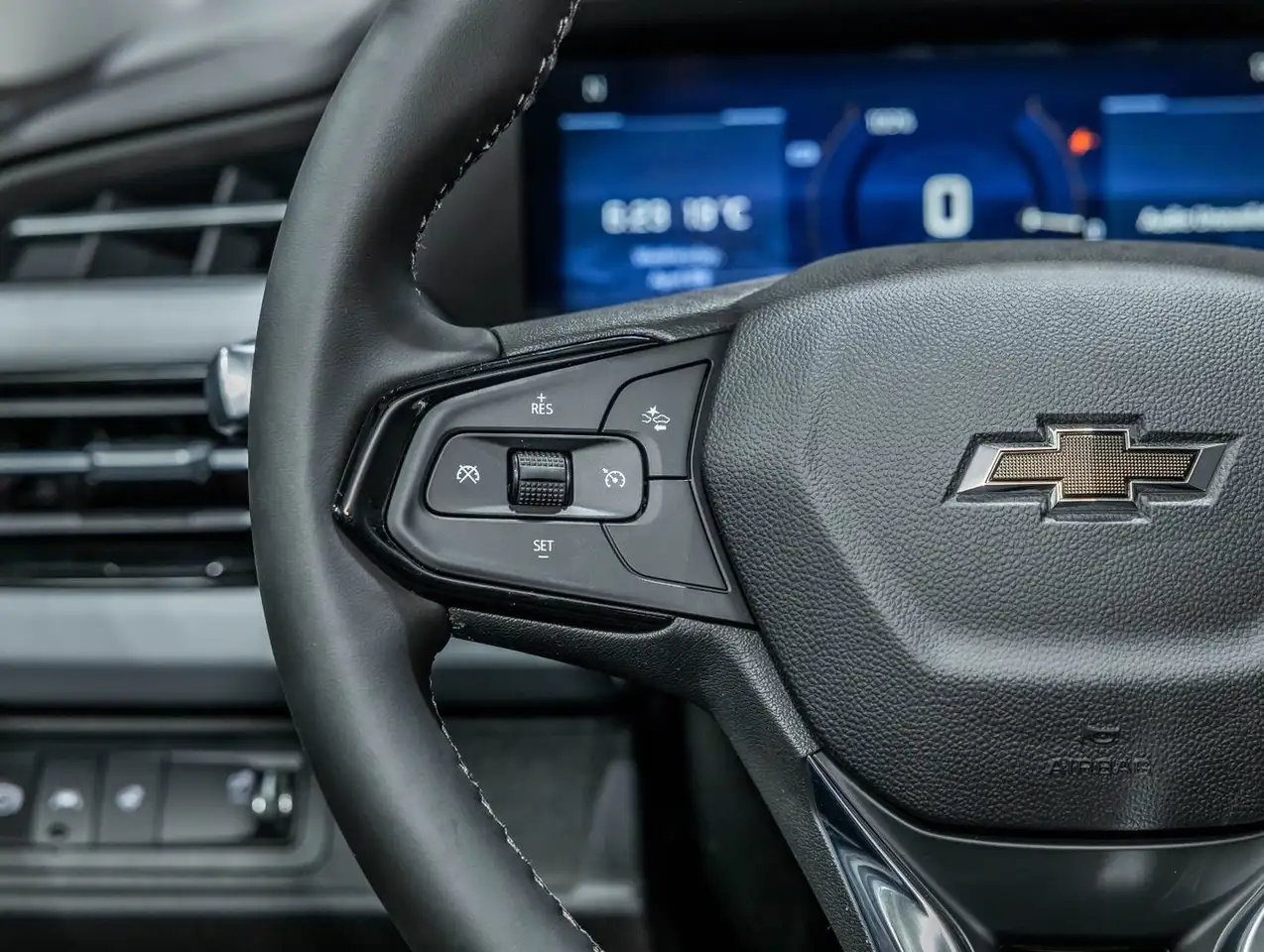 Chevrolet Bolt снимка Chevrolet Bolt