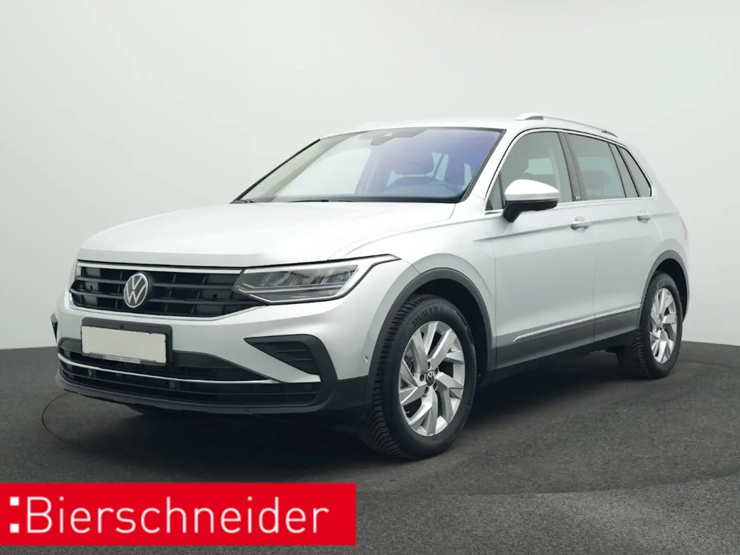 Volkswagen Tiguan 1.5 TSI Move 5-J-GAR NAVI AHK LED Silber - 1