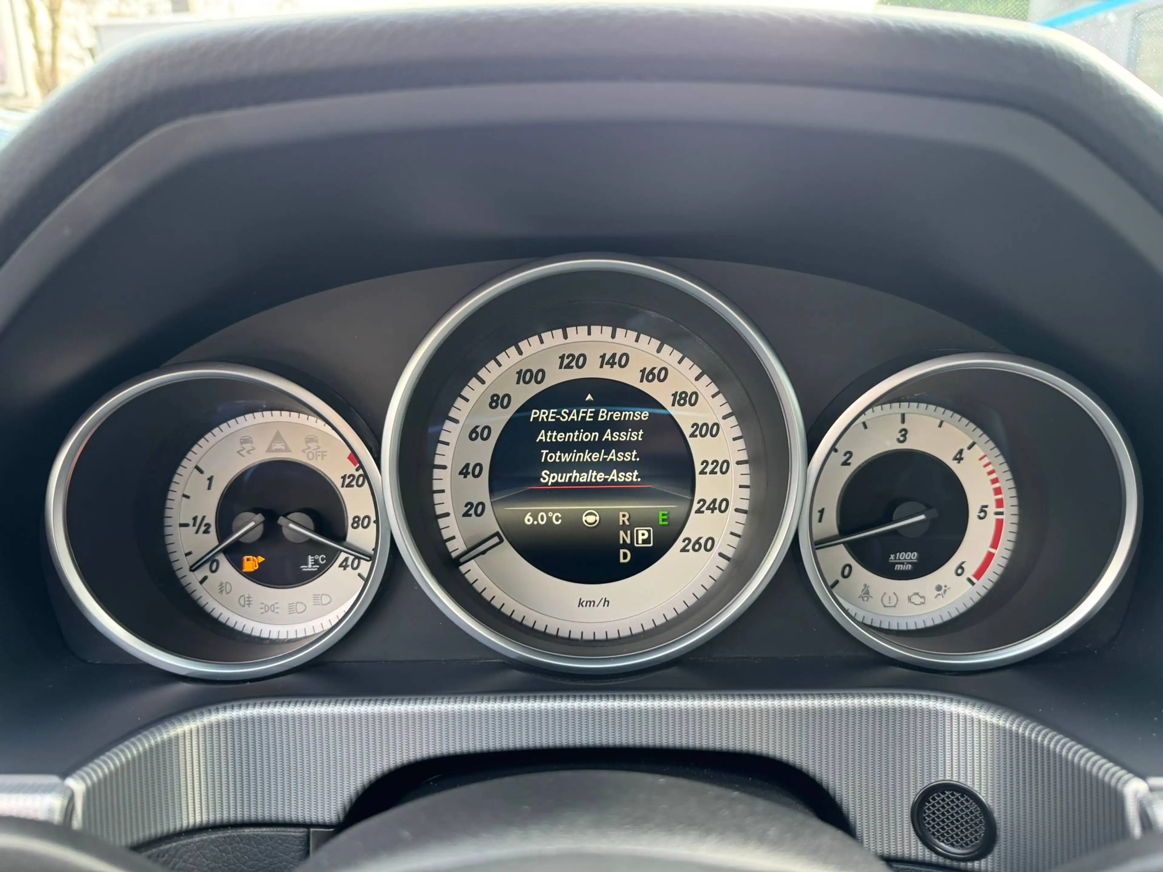 Mercedes-Benz E 350 E 350 BlueTec / AMG Line/LED/Schiebedach/AHK — photo 13