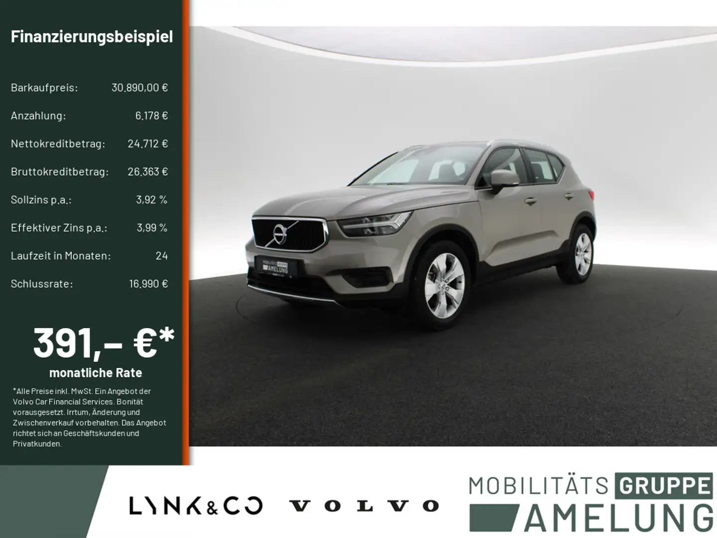 Volvo XC40 2.0 Momentum Pro AWD Grau - 1