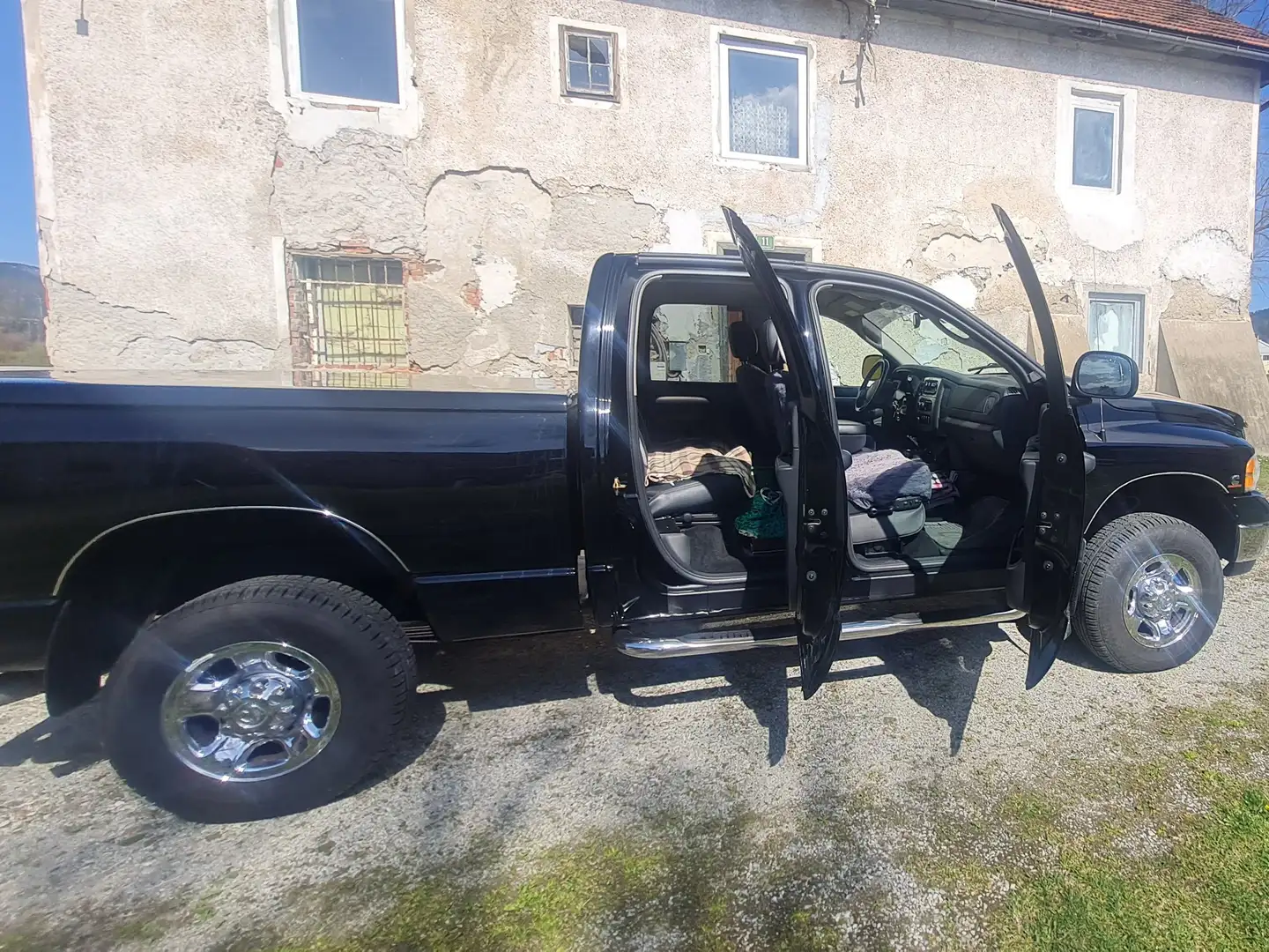 Dodge RAM 2500 Heavy Duty 5,9 Turbo Diesel 224 KW Laramie Negro - 2