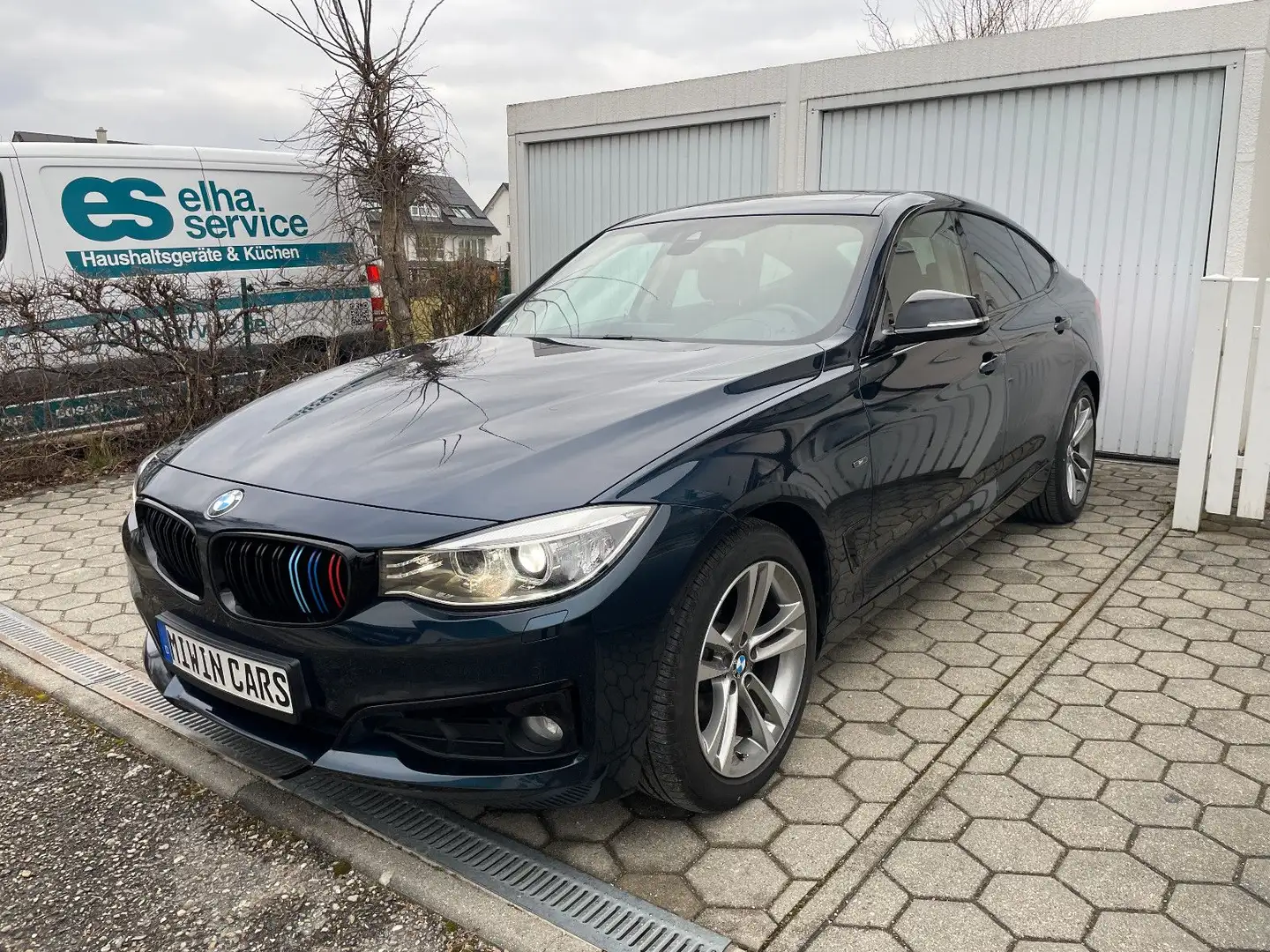 BMW 320 d Gran Turismo Sport HUD Pano Leder Navi Pro Bleu - 1