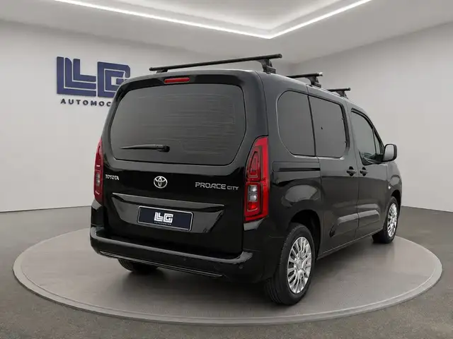 Toyota Unknown Model view 4