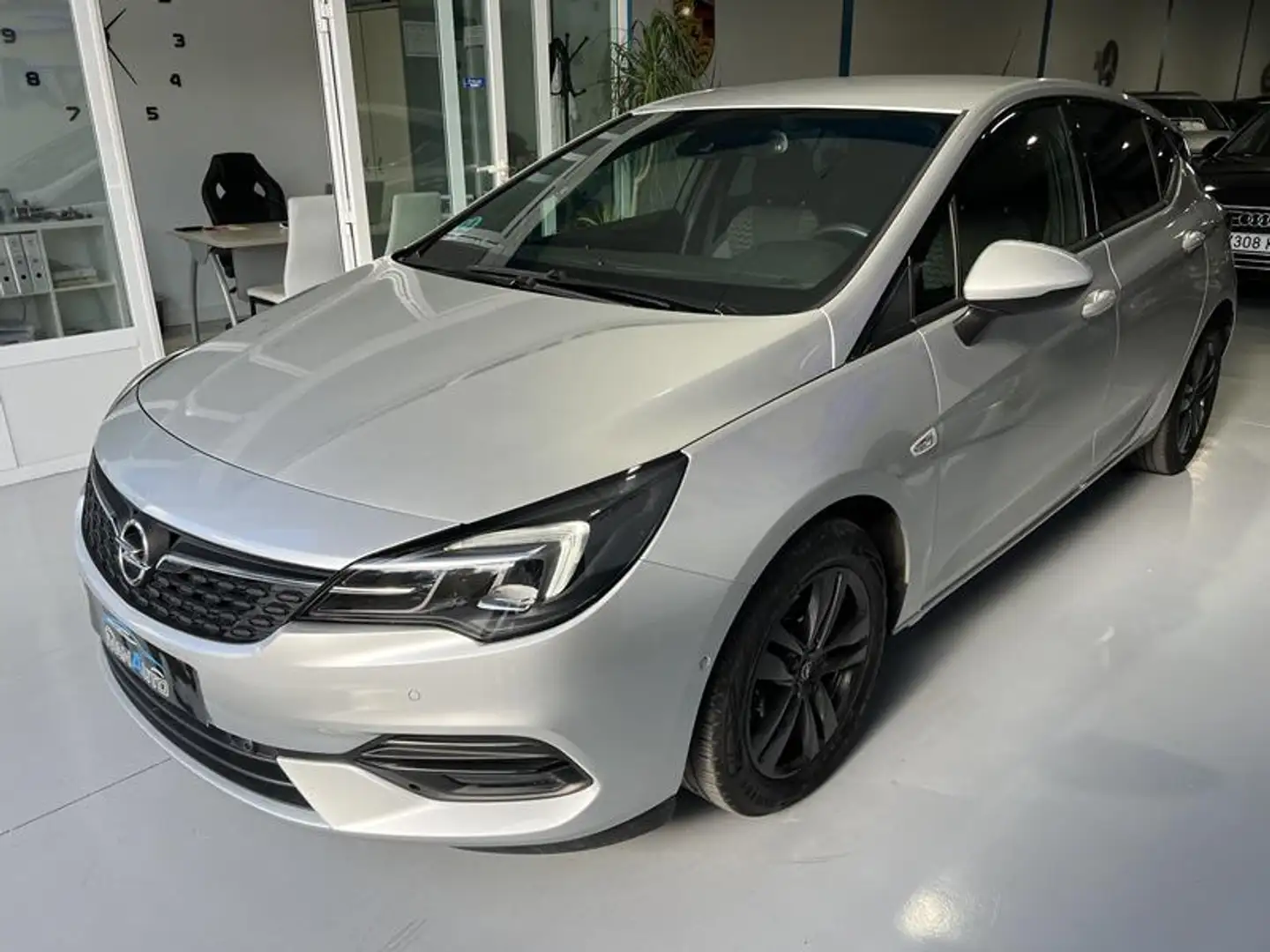 Opel Astra 1.2T S/S GS Line 110 Gris - 2