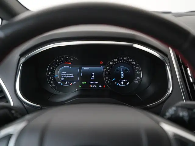 Ford S-Max view 8