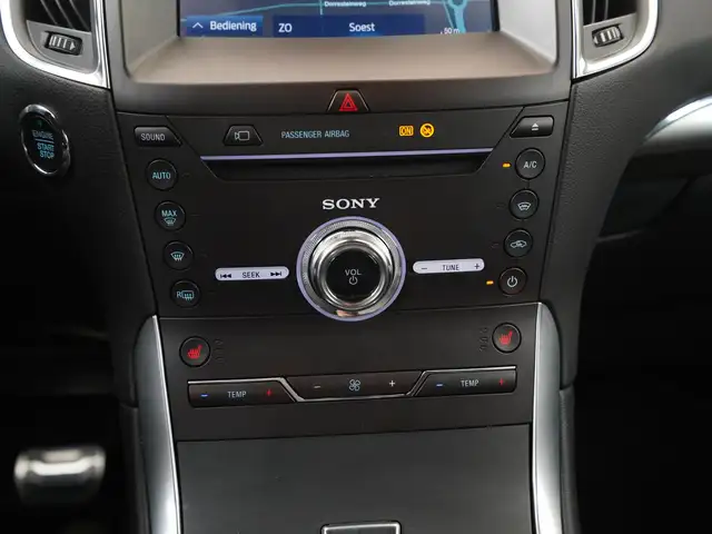 Ford S-Max view 11