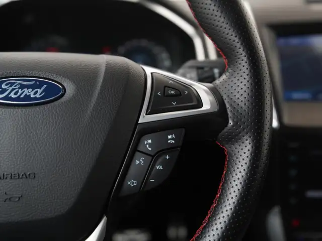 Ford S-Max view 9