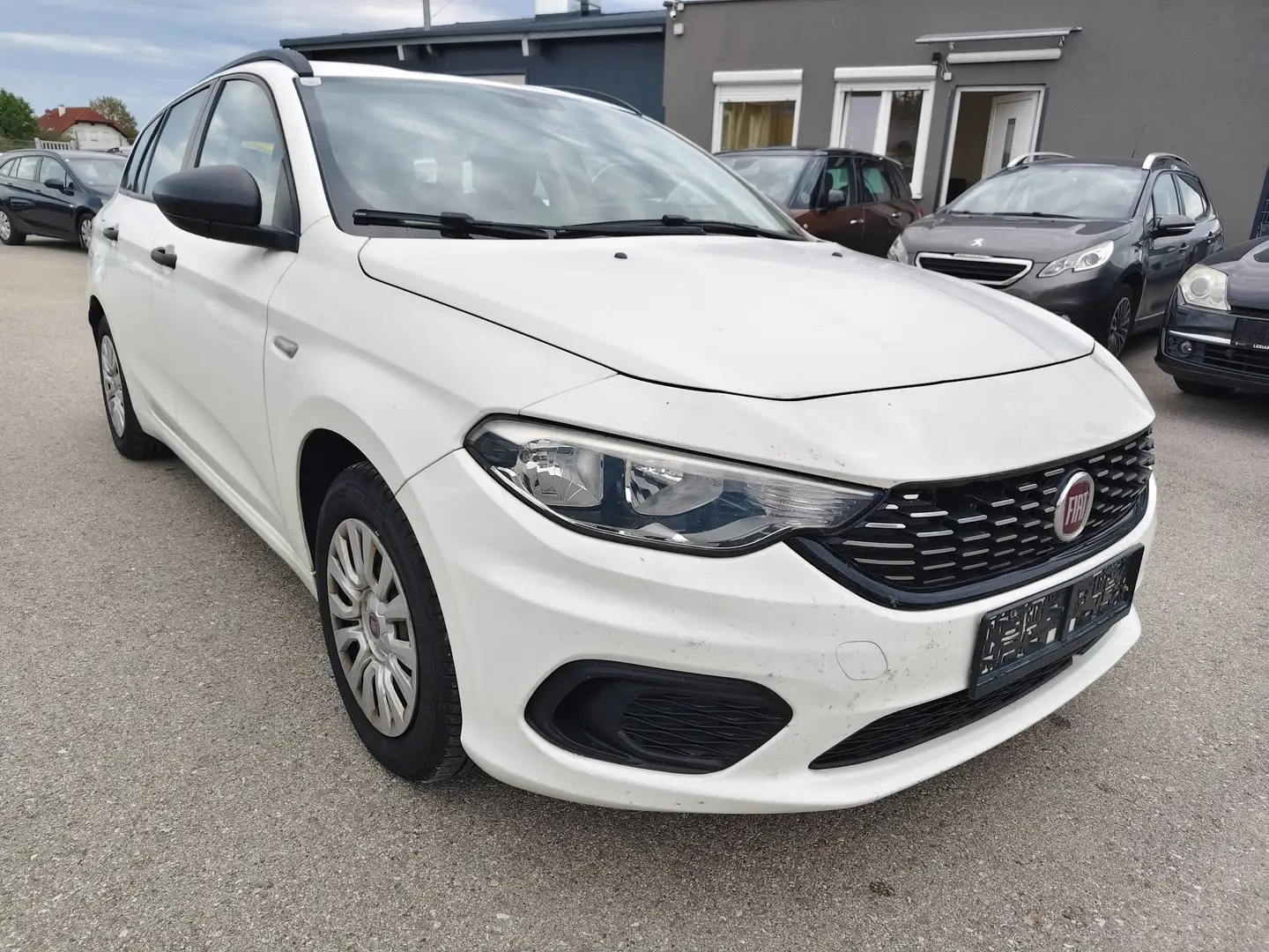 Fiat Tipo Weiß - 2