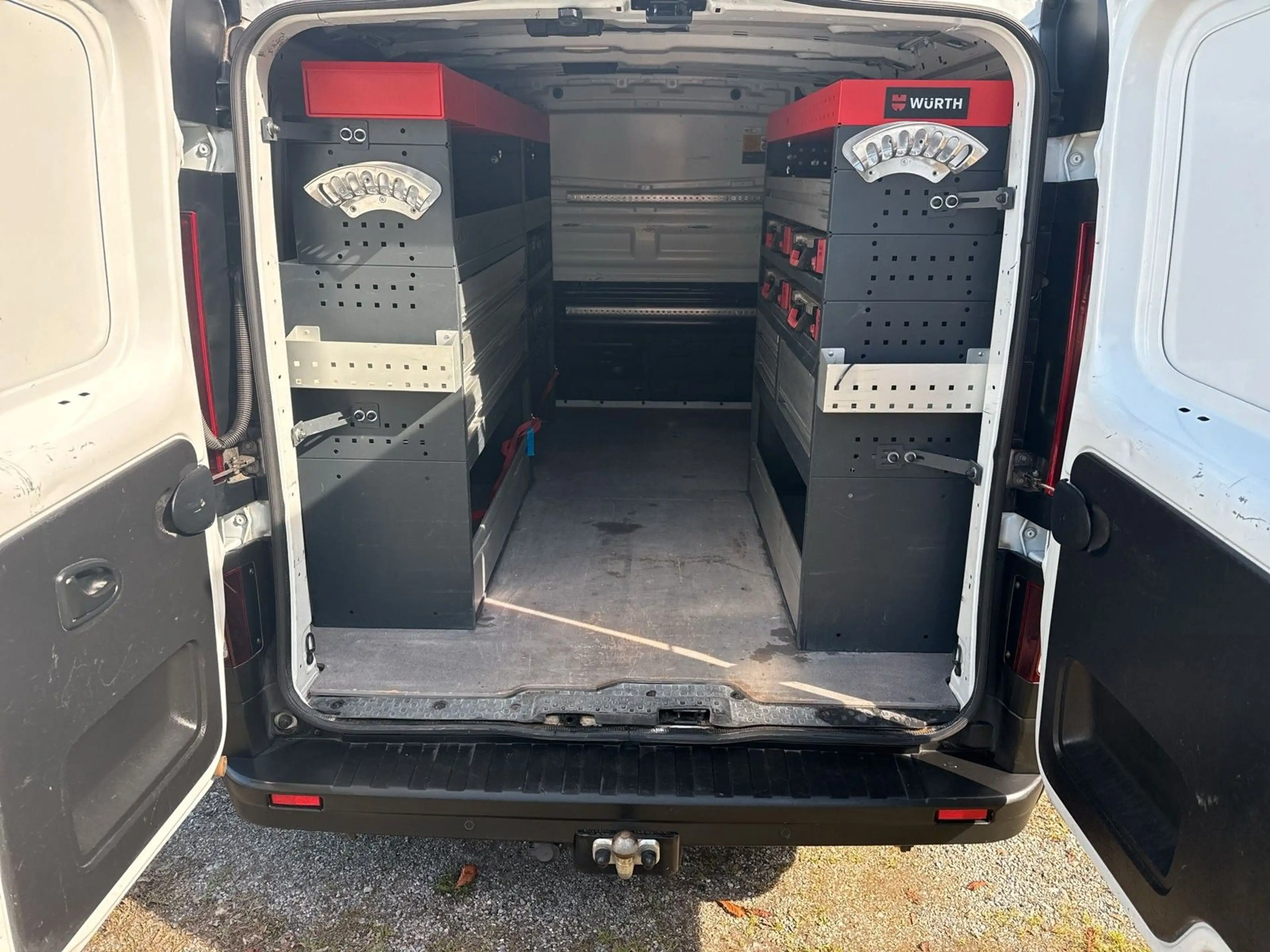 Renault Trafic Kasten L1H1 2,8t*USB*Würth Ausbau*LED*AHK — photo 9