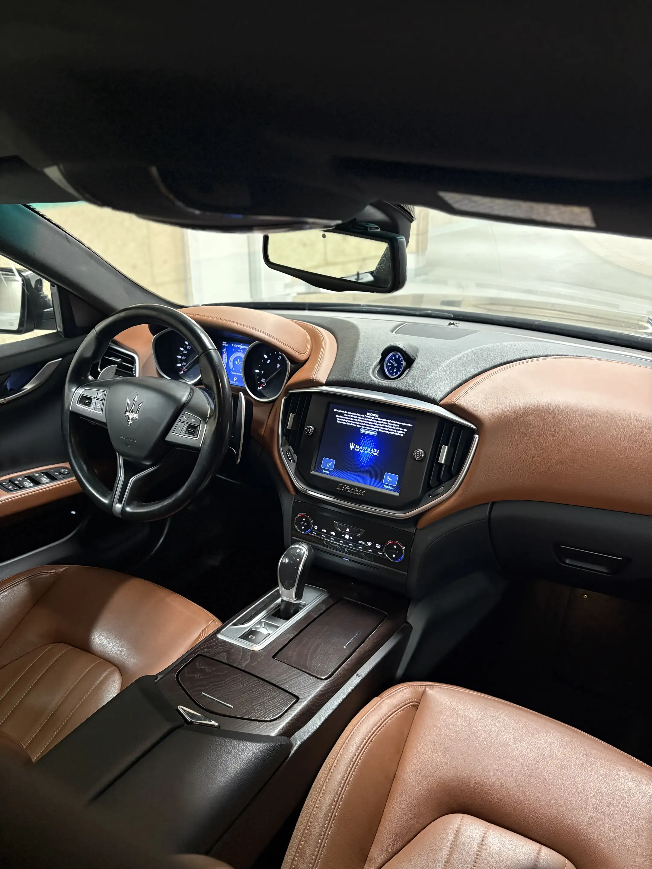 Maserati Ghibli — photo 12