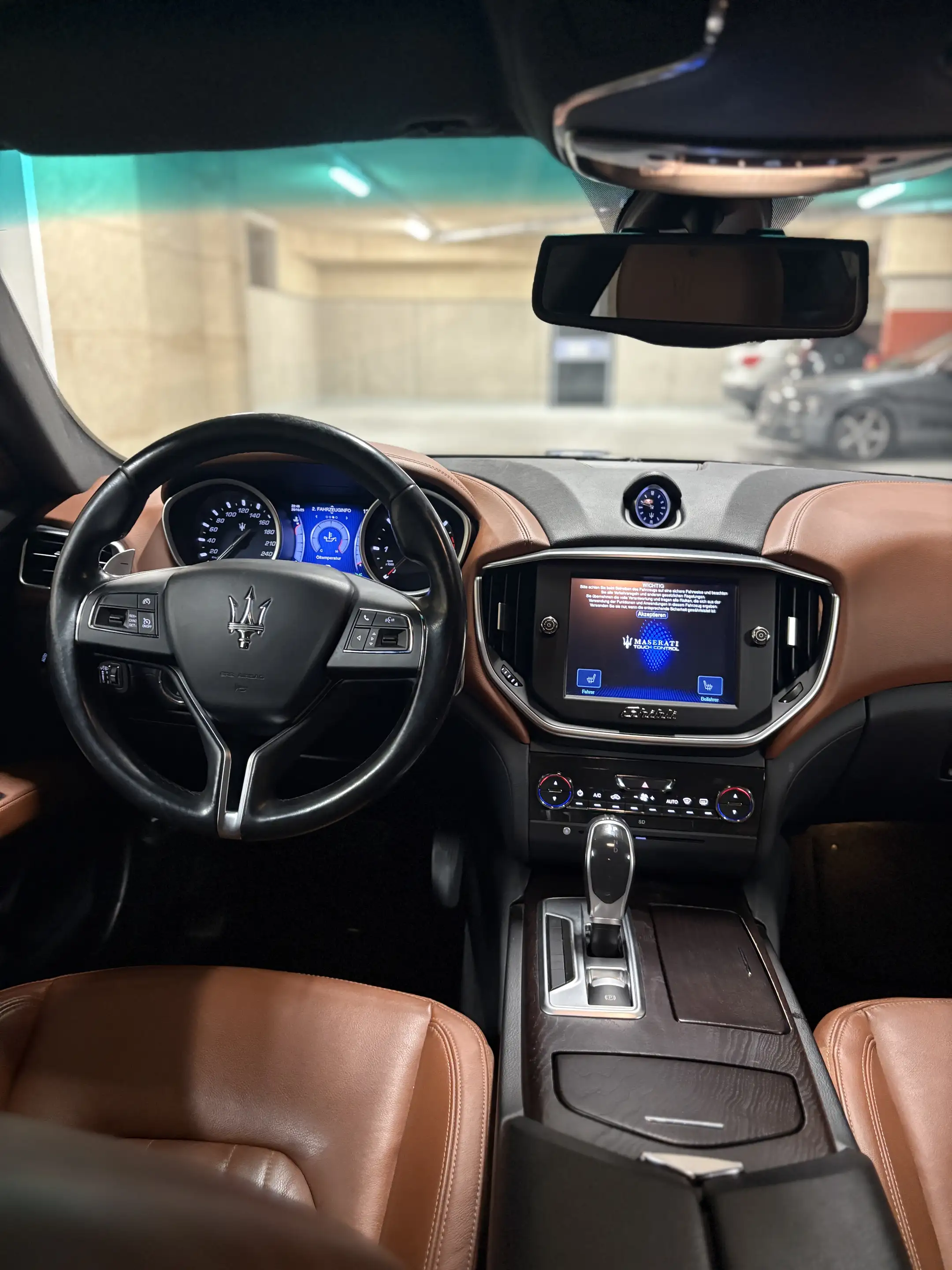 Maserati Ghibli — photo 11
