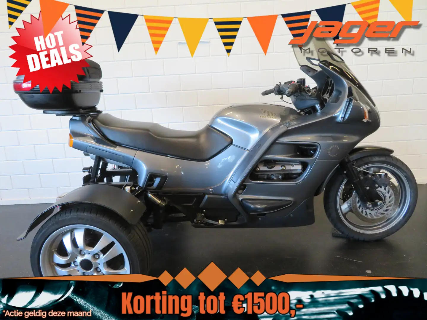 Honda ST 1100 PAN EUROPEAN TRIKE L5E Zilver - 1