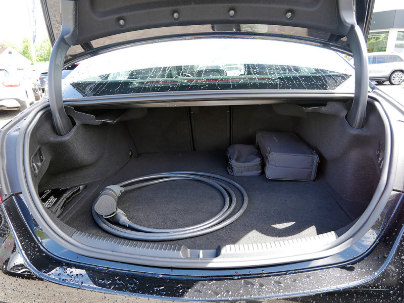 Mercedes-Benz C 400 e 4M , AMG BURM AHK DISTR KAMERA SPUR PDC — photo 12