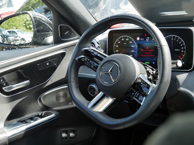 Mercedes-Benz C 400 e 4M , AMG BURM AHK DISTR KAMERA SPUR PDC — photo 9