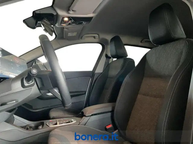 BMW 1 Series view 14