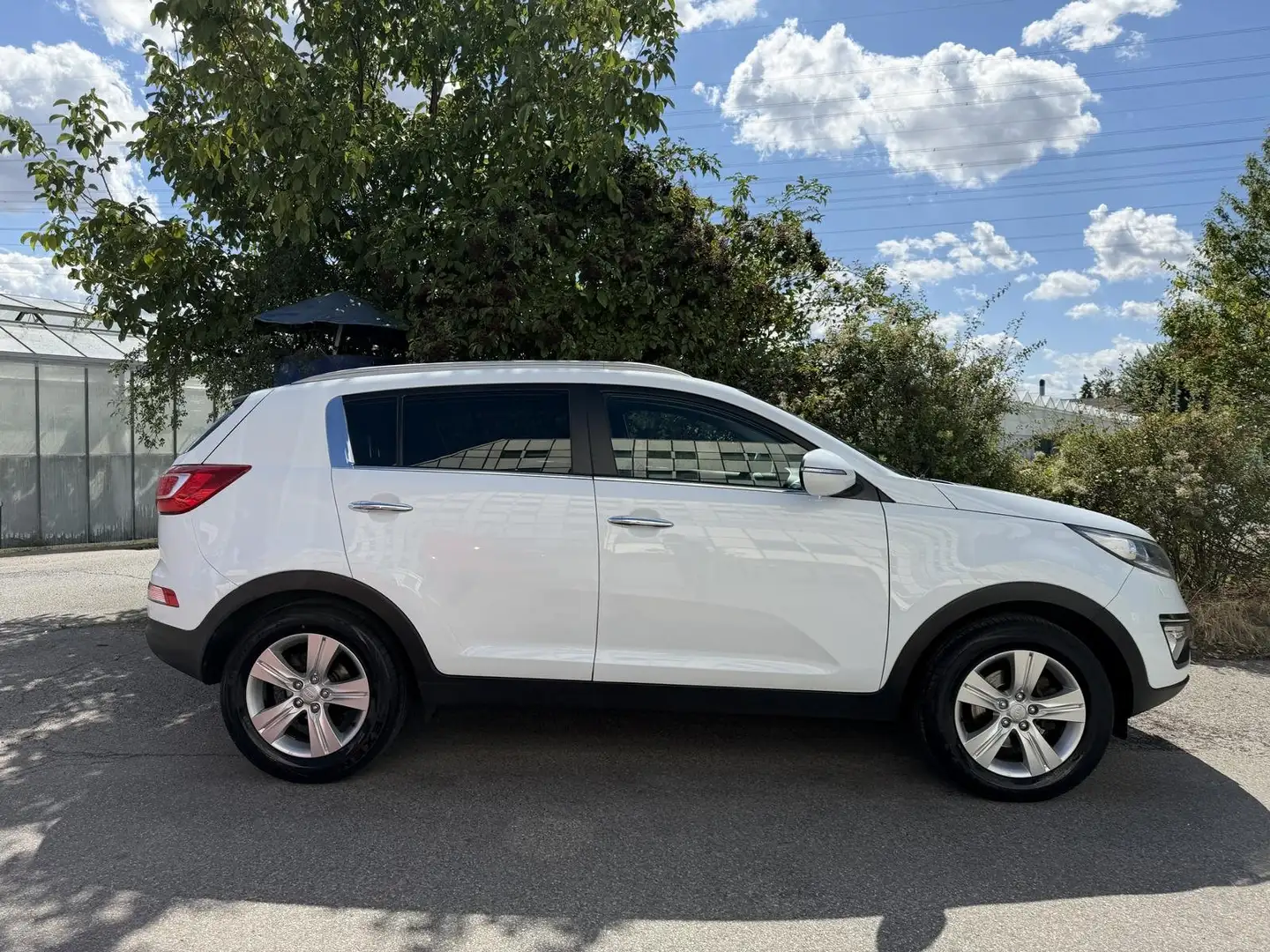 Kia Sportage Active 1.6 GDI Sitzheizung bluetooth Klima Weiß - 2
