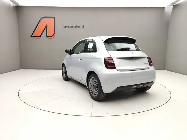 Fiat 500 view 5
