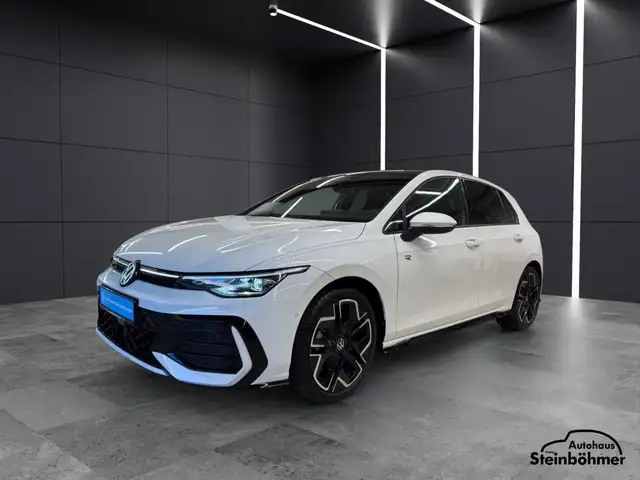 Volkswagen Golf view 2
