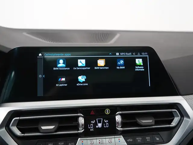 BMW 3 Series view 18
