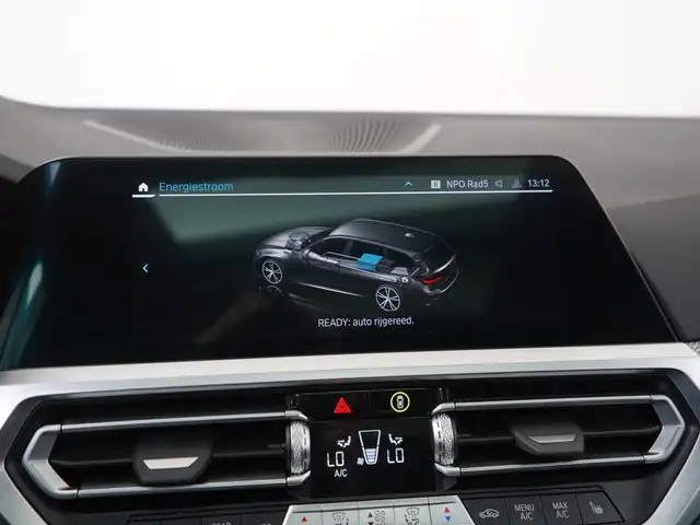 BMW 3 Series view 20