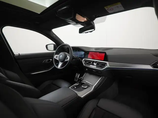 BMW 3 Series view 2