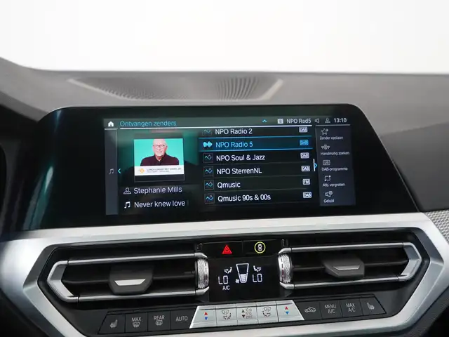 BMW 3 Series view 14