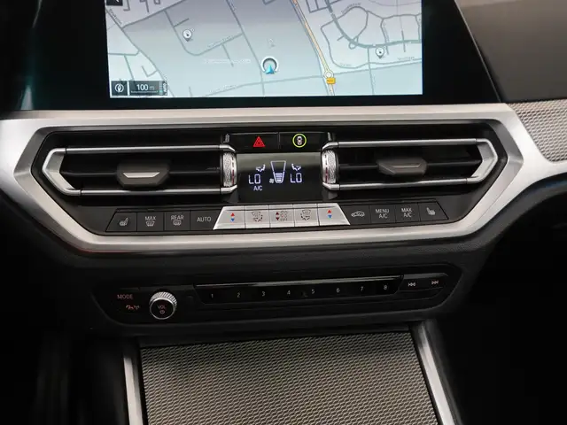 BMW 3 Series view 11